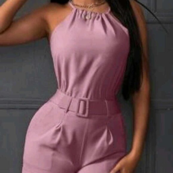 Halter Top & Roll Hem Belted Shorts Size XLarge *TWO PIECE SET* NEVER WORN - Picture 1 of 6